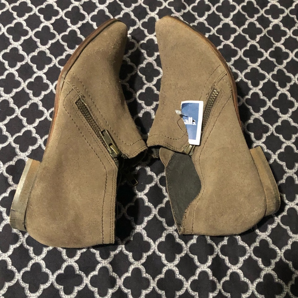 Free People IN SIGHT Tan Suede Leather Double Zipper Ankle Booties Size 37 US 7